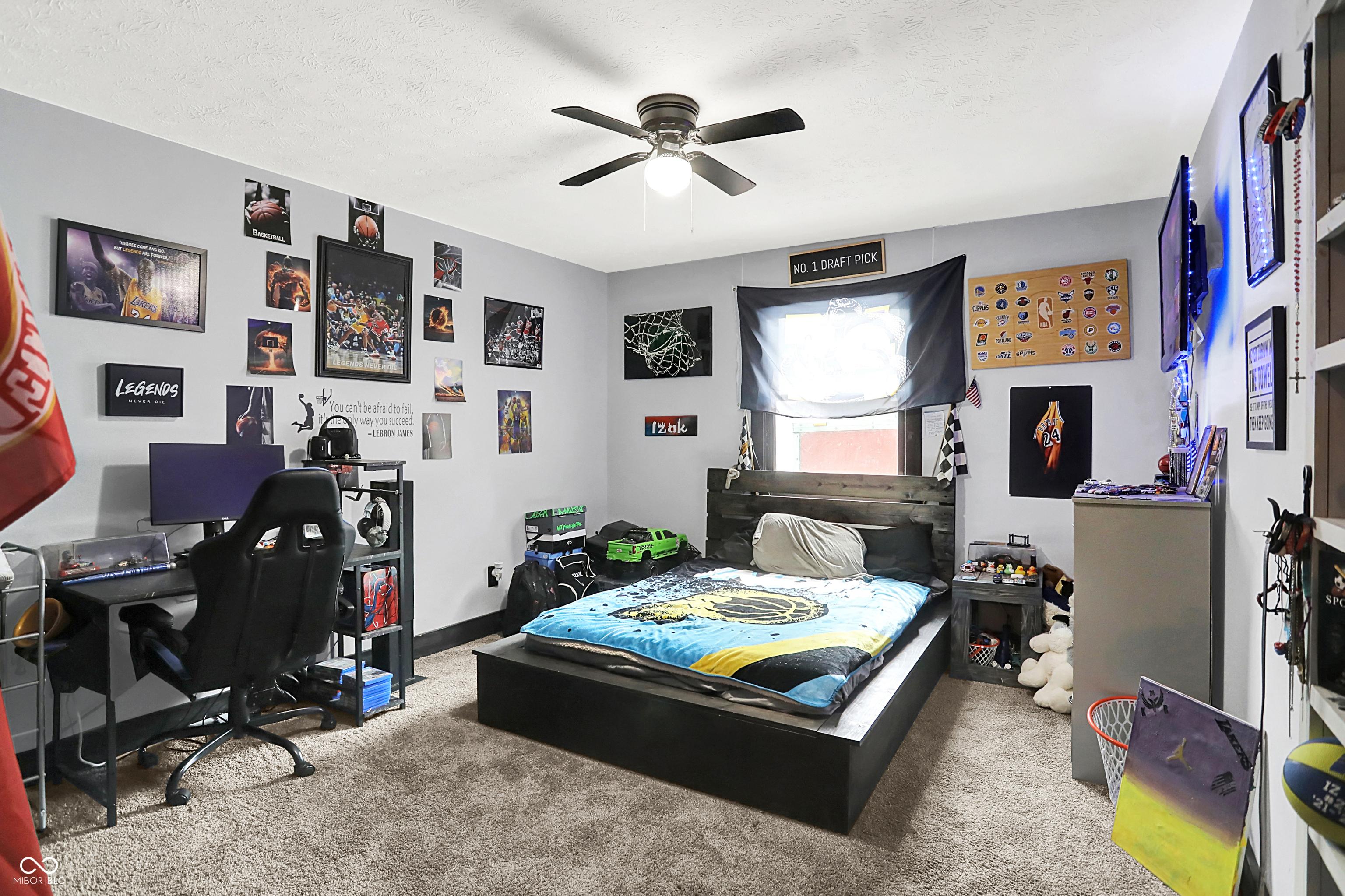 Photo #33