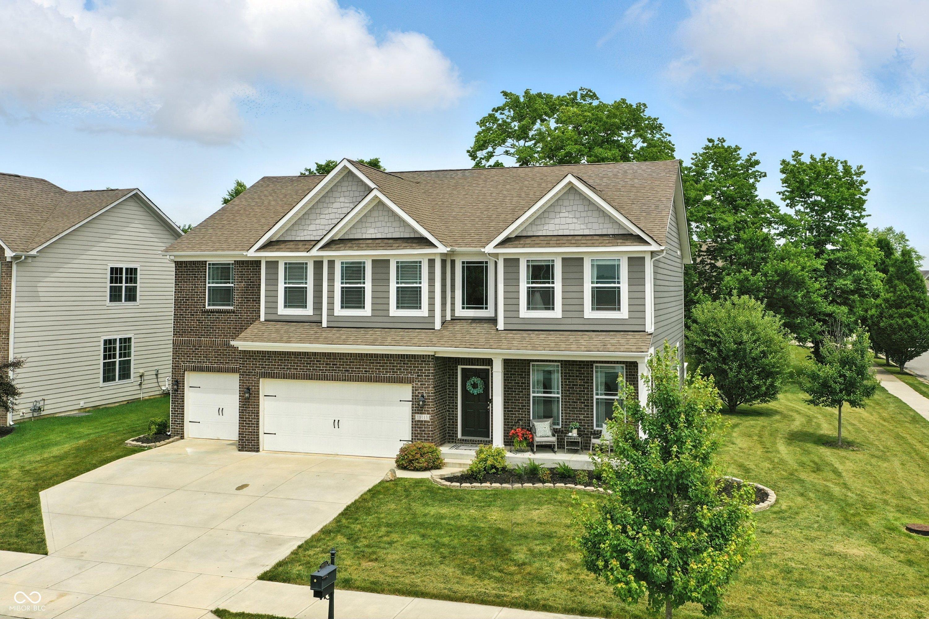 Photo one of 10113 Gallop Ln Fishers IN 46040 | MLS 22045002