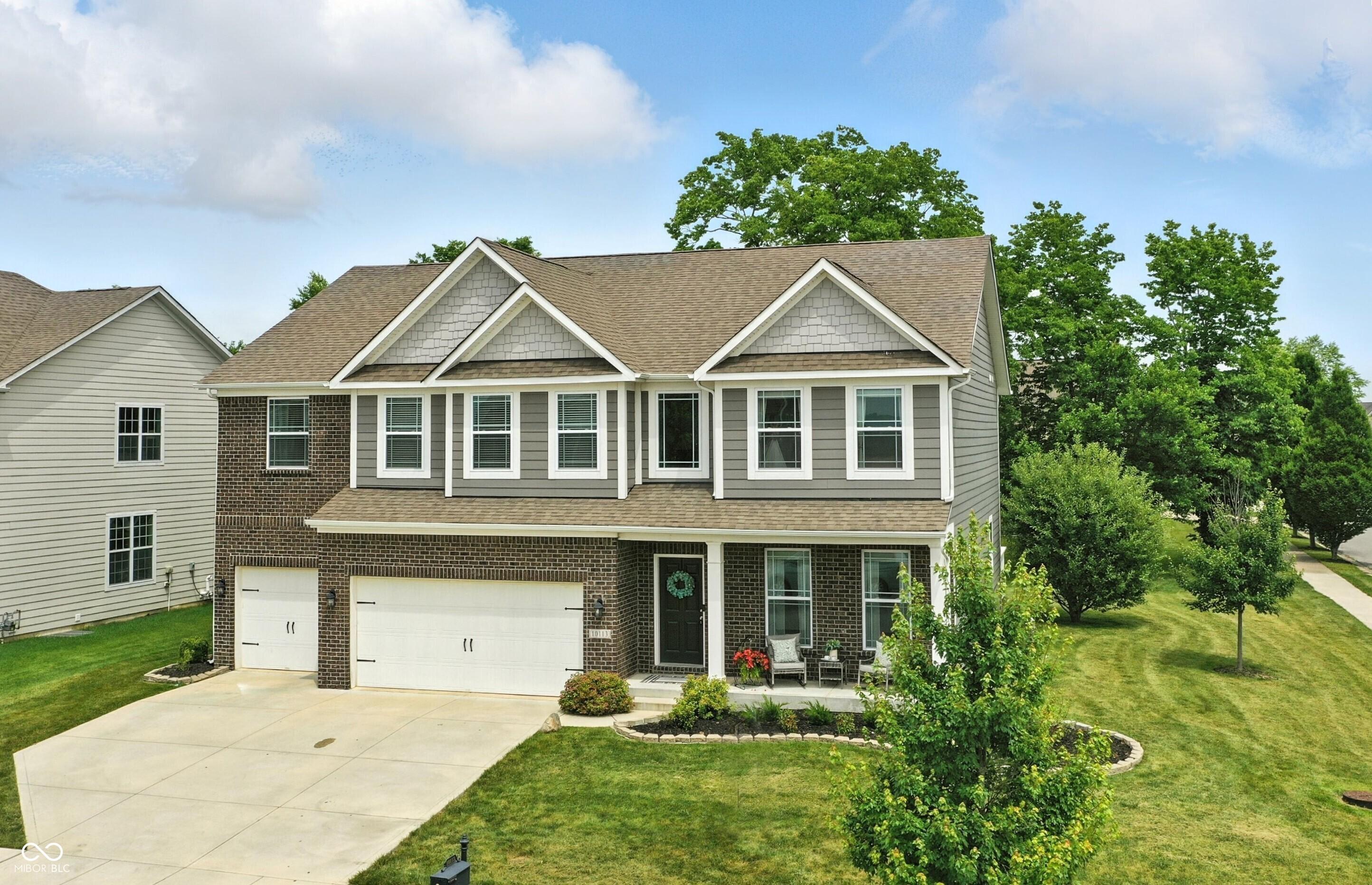 Photo one of 10113 Gallop Ln Fishers IN 46040 | MLS 22045002