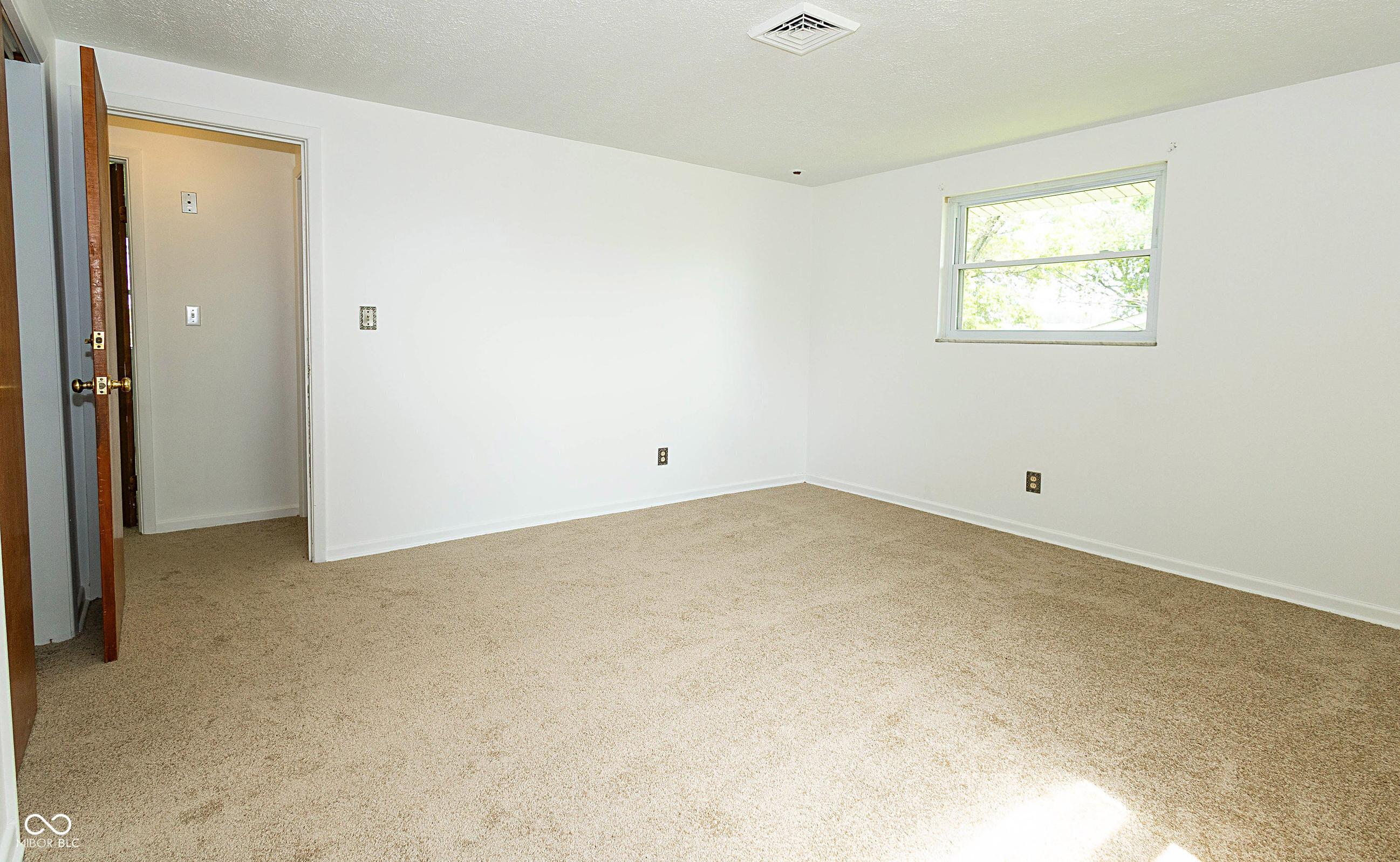 Photo #31
