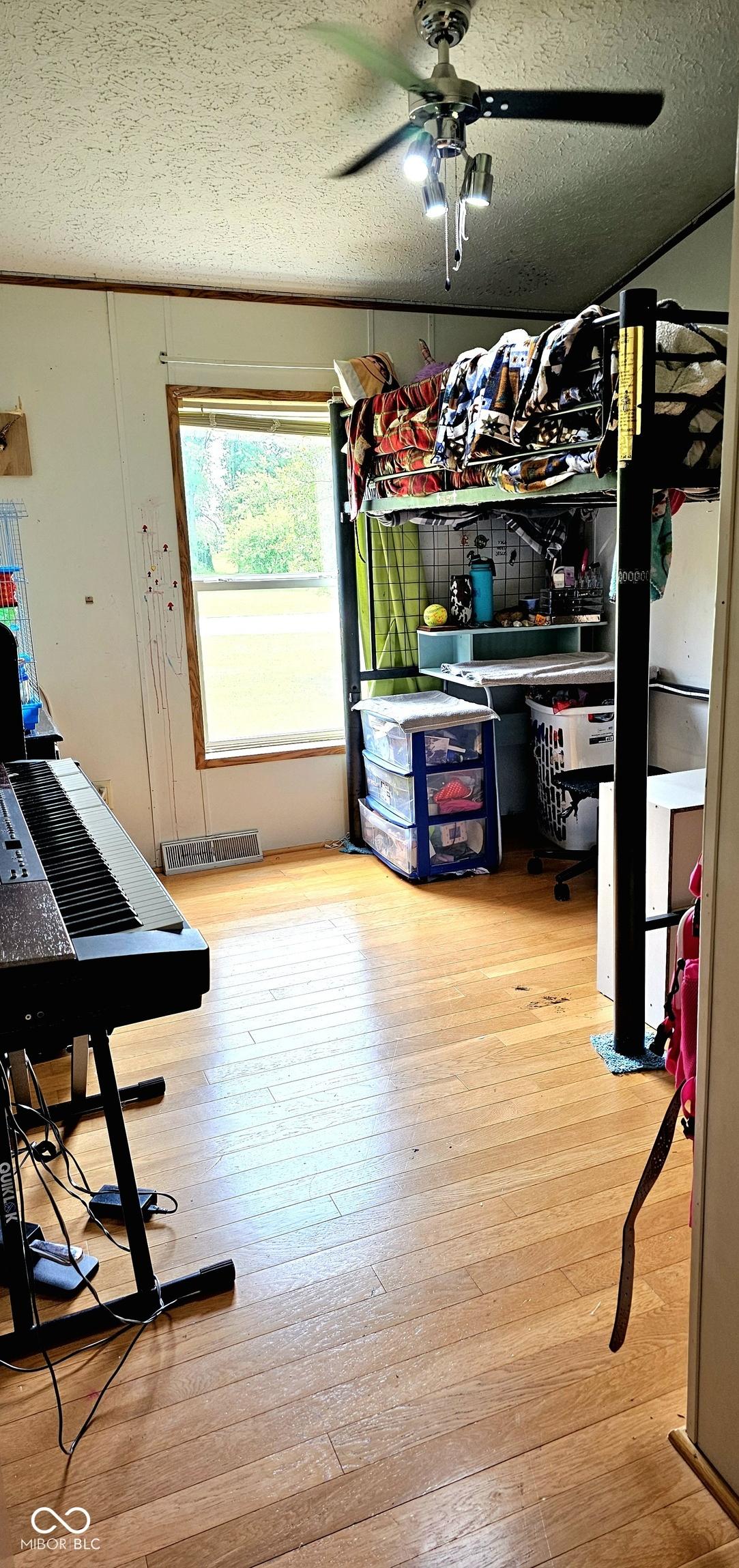 Photo #27