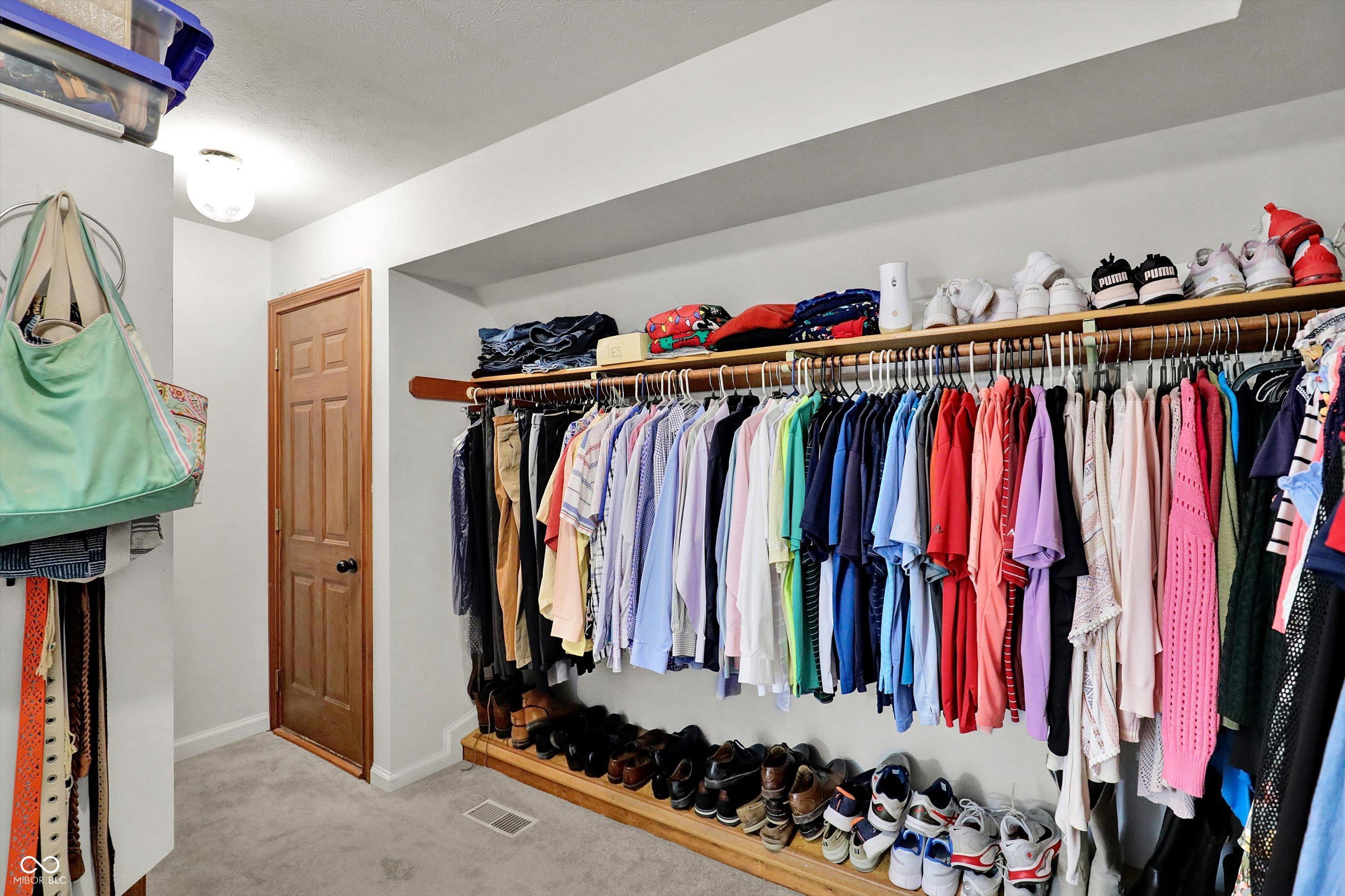 Photo #32