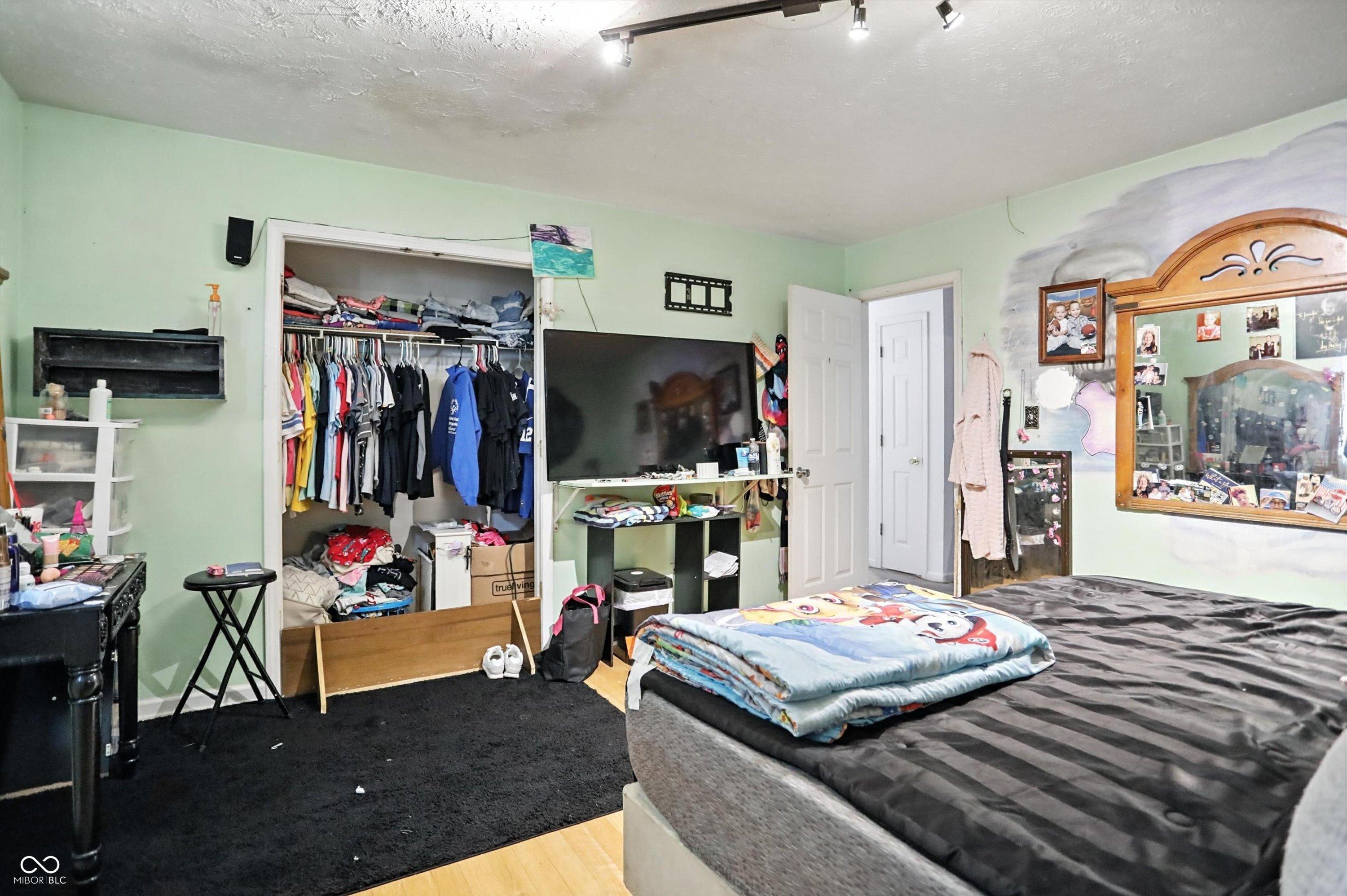 Photo #18