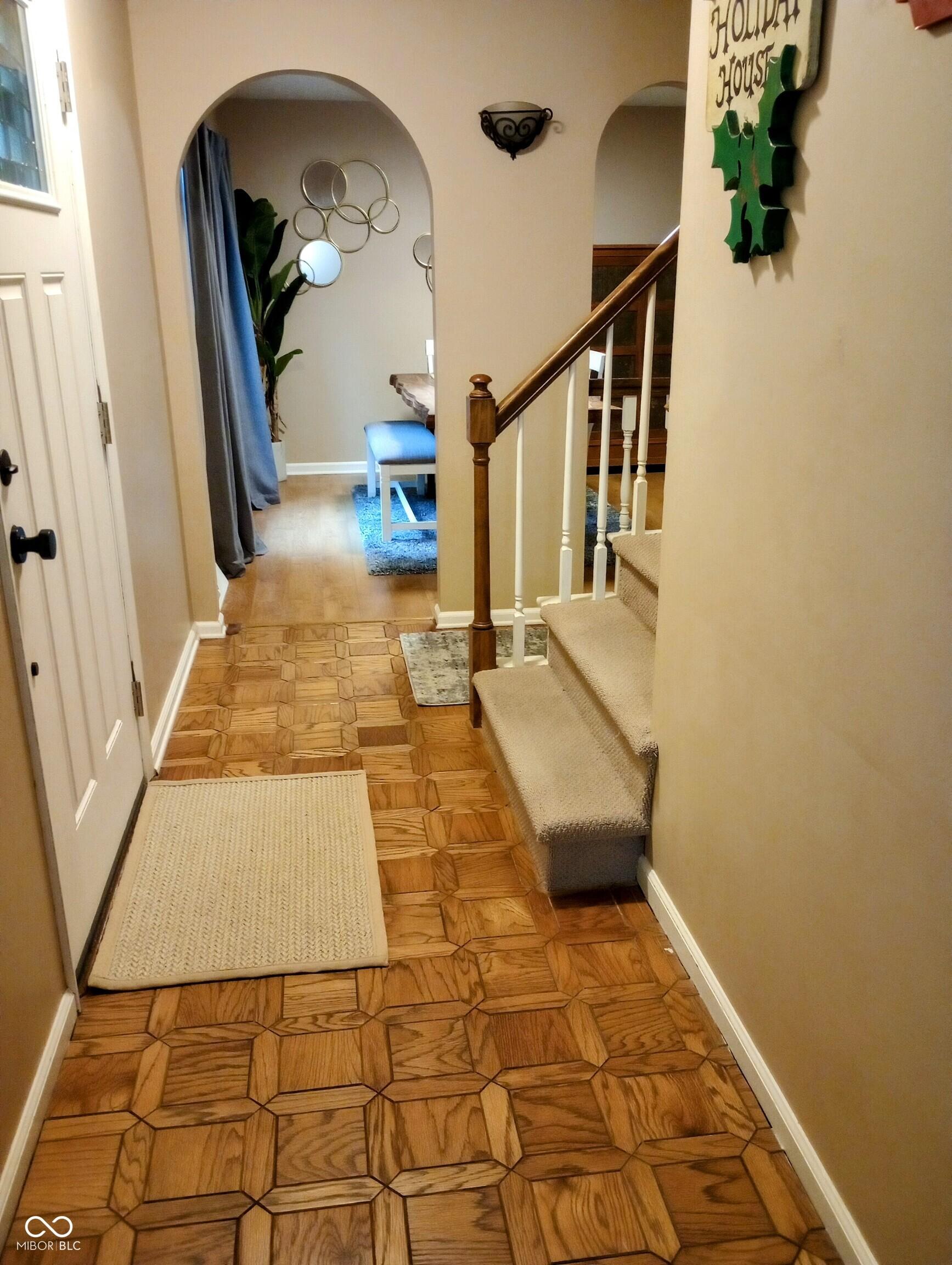 Photo #33