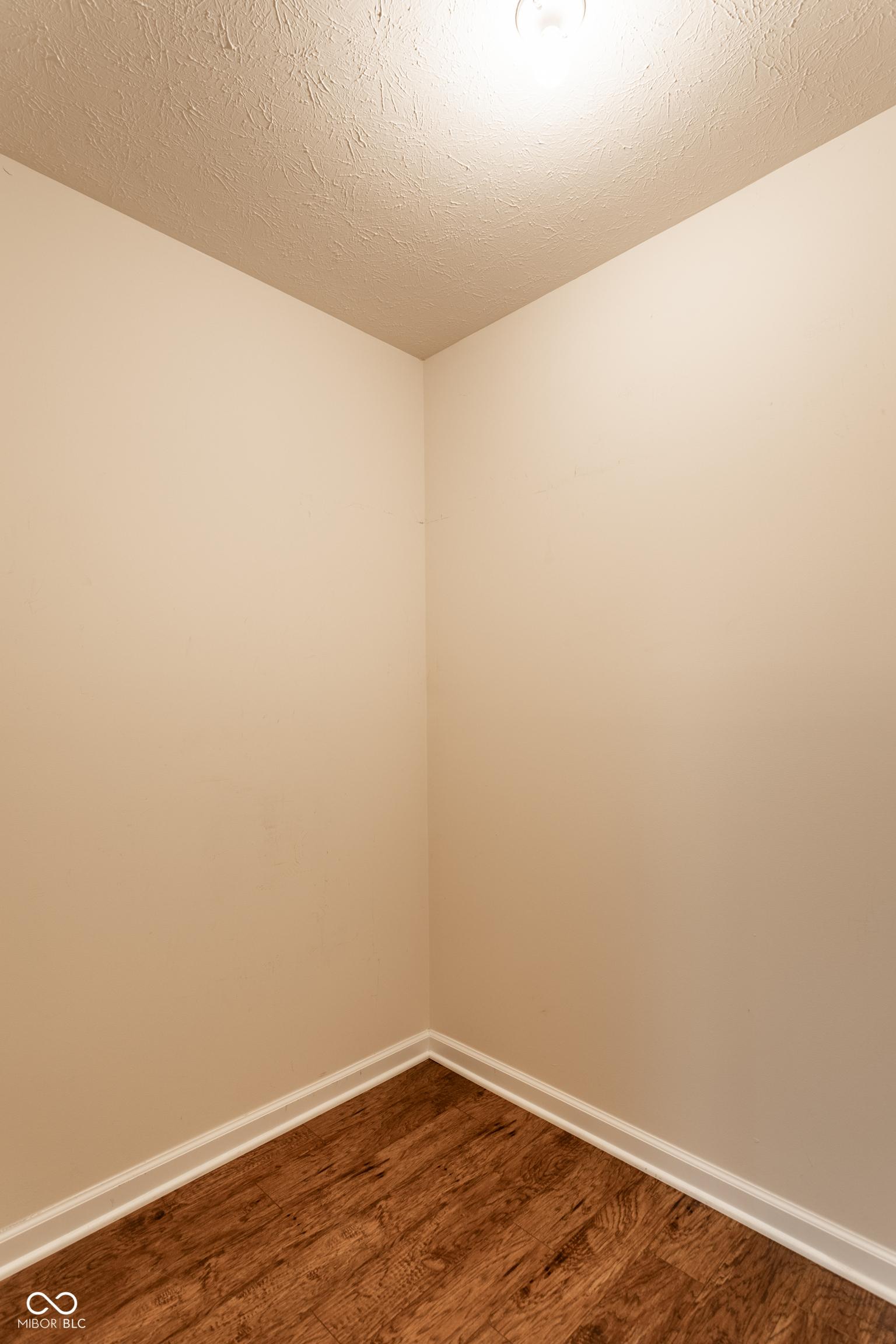 Photo #15