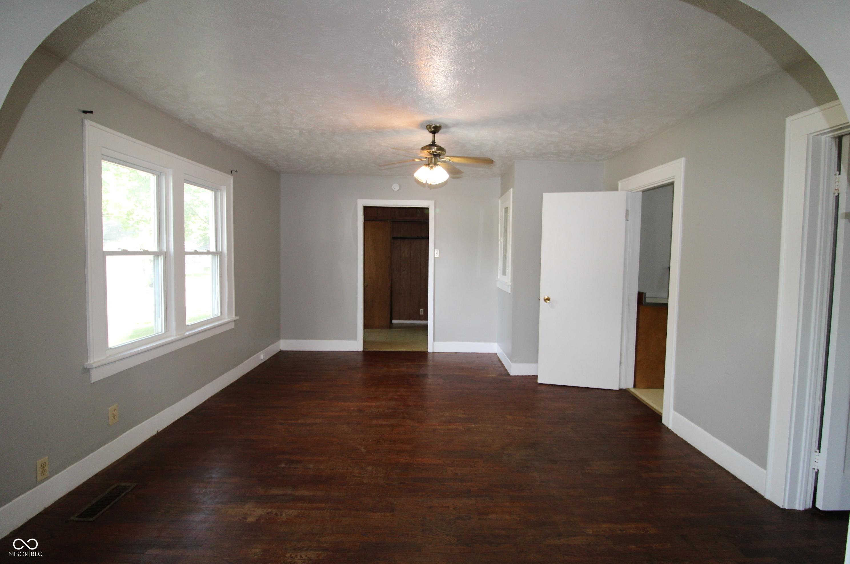 Photo #4