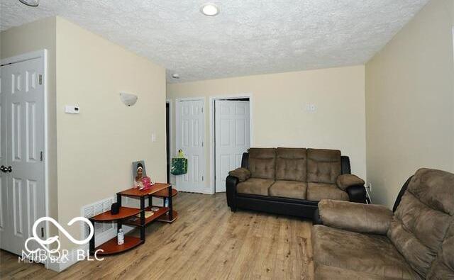 Photo #5