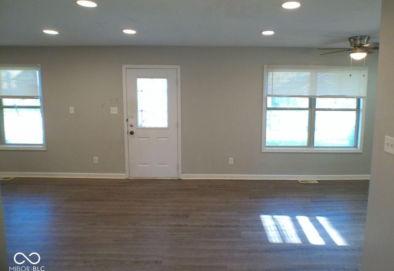 Photo #2