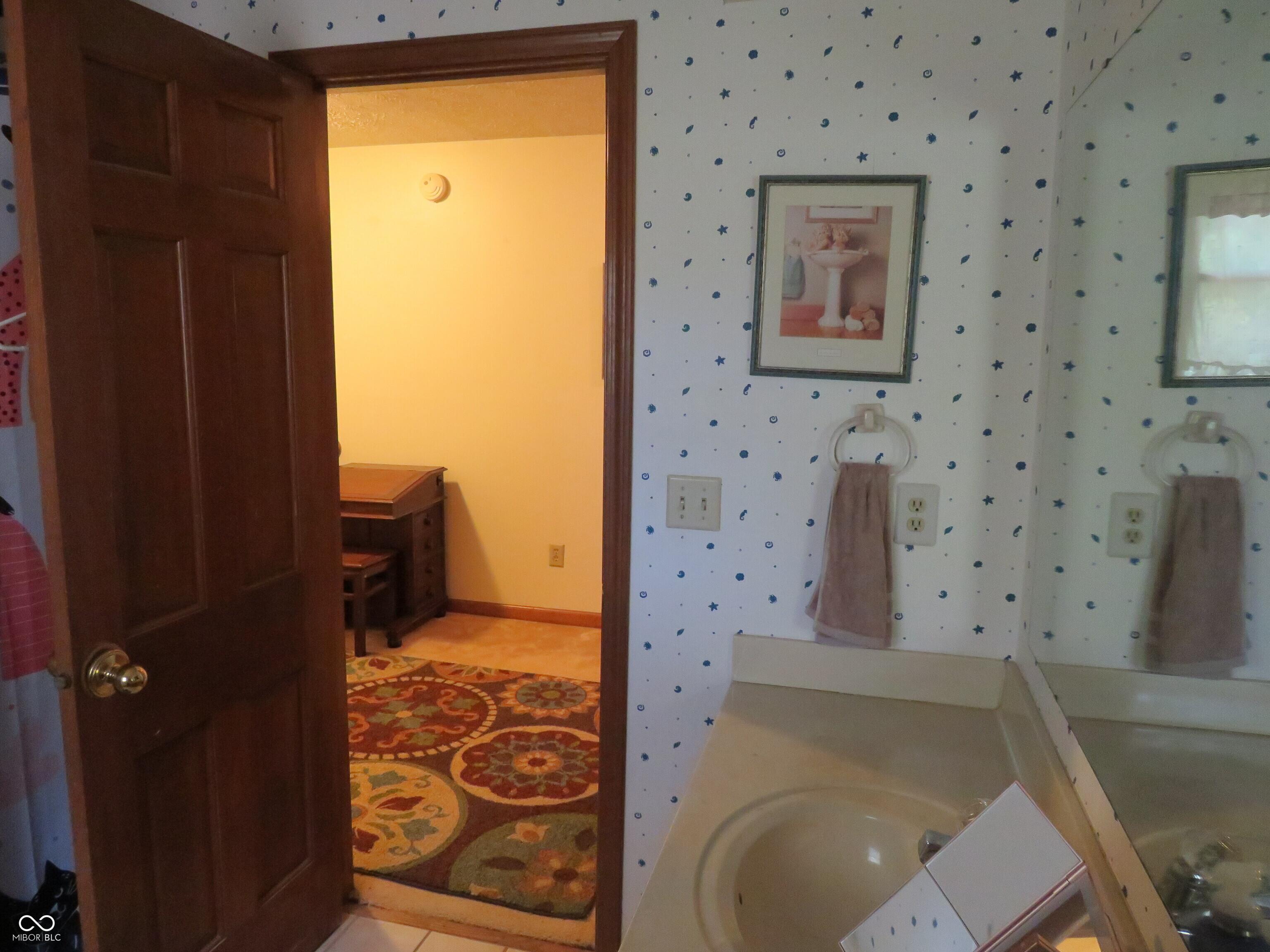 Photo #32