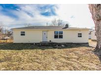 Ranch style home with vinyl siding, new windows and landscaping at 195 E Center Dr, Mooresville, IN 46158