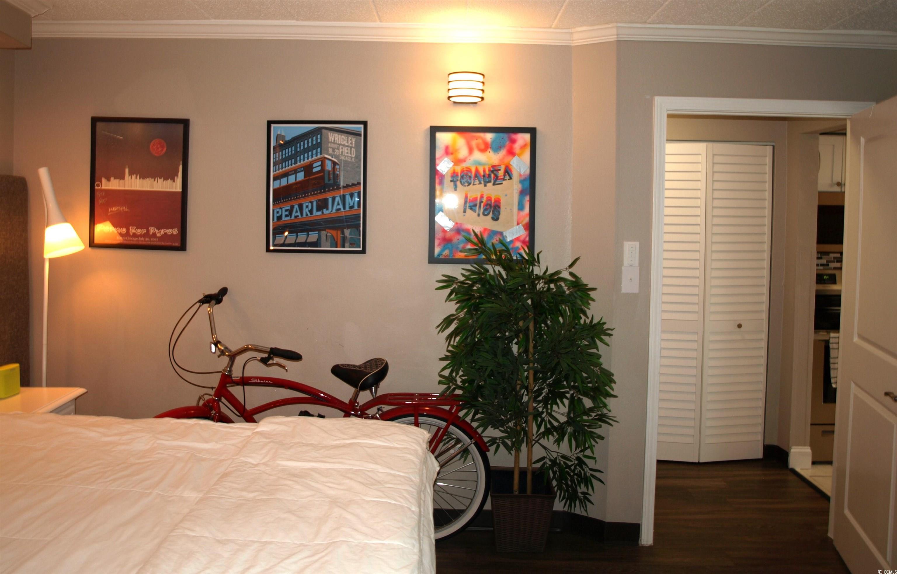 Photo #10