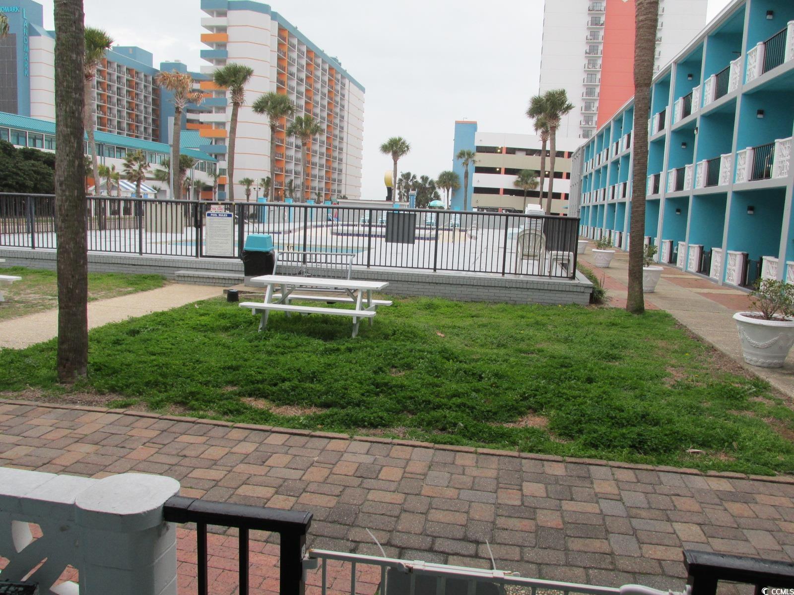 Photo #10