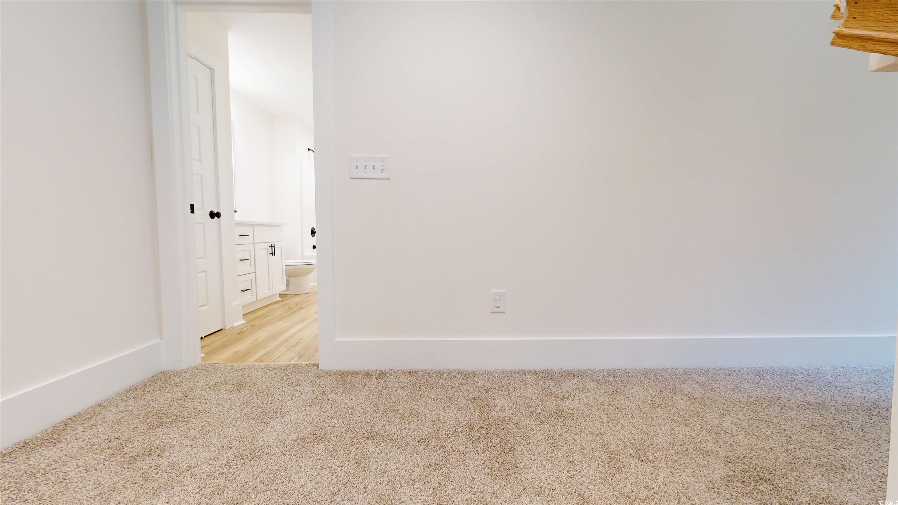Photo #32