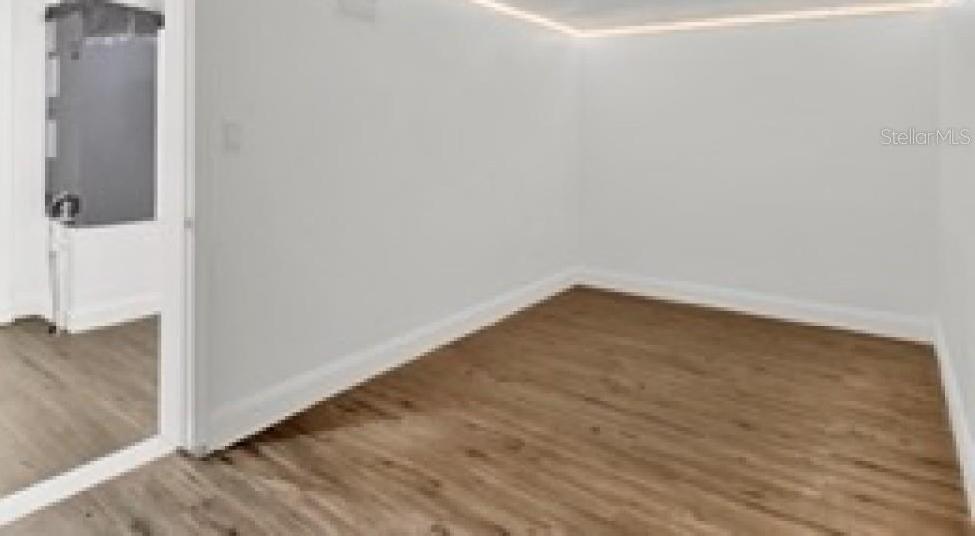 Photo #12