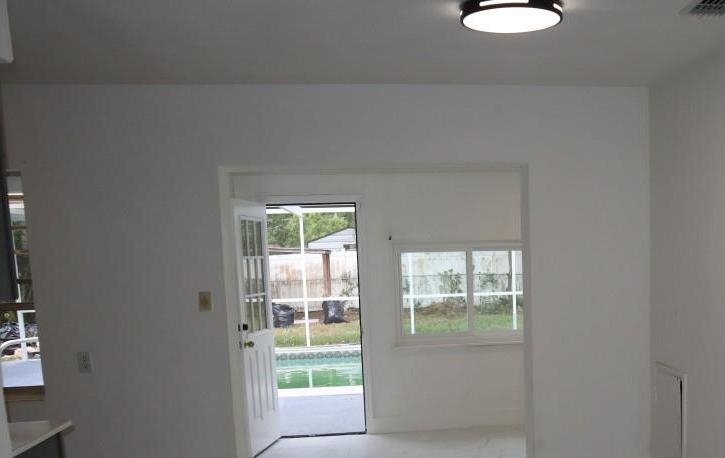 Photo #16