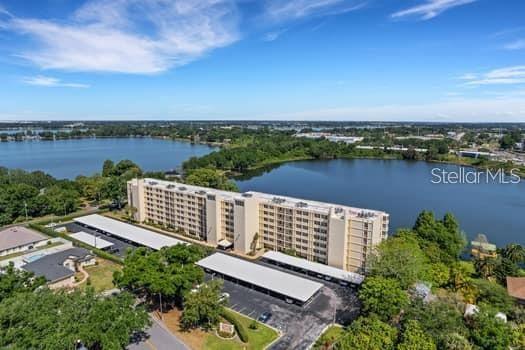 Photo one of 700 Mirror Nw Ter # 403 Winter Haven FL 33881 | MLS B4901839