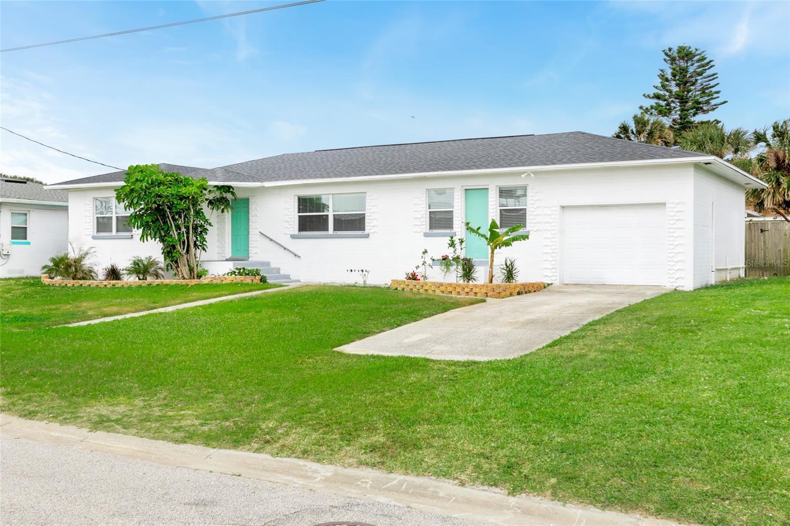 Photo one of 168 Boynton Blvd Daytona Beach FL 32118 | MLS FC308040