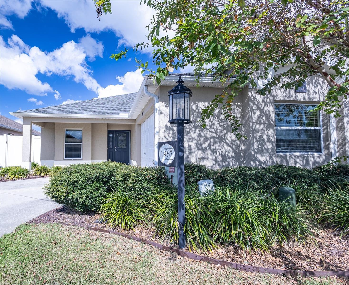 Photo one of 1967 Ida Ct The Villages FL 32163 | MLS G5089176