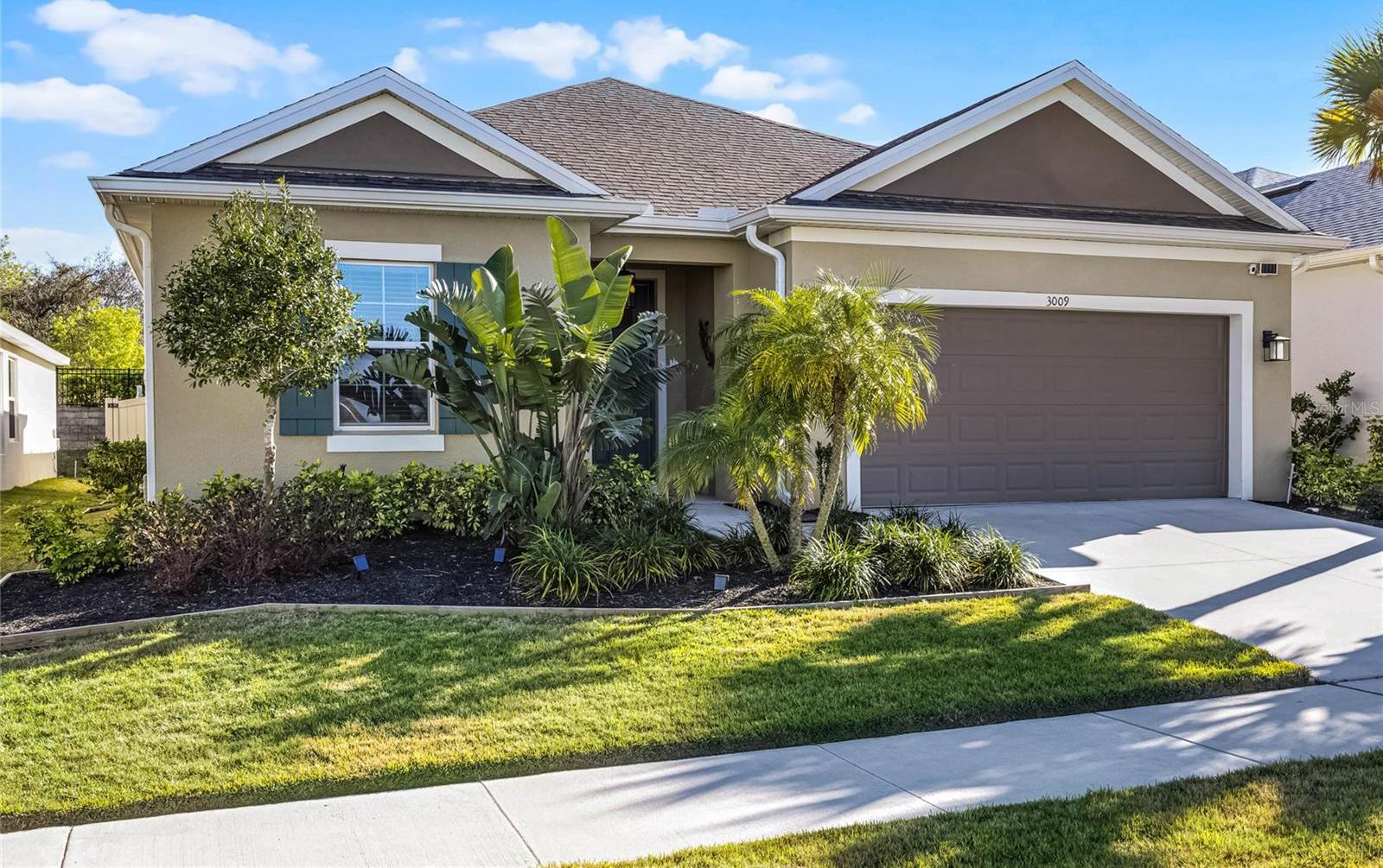 Photo one of 3009 High Pointe St Clermont FL 34711 | MLS G5093647