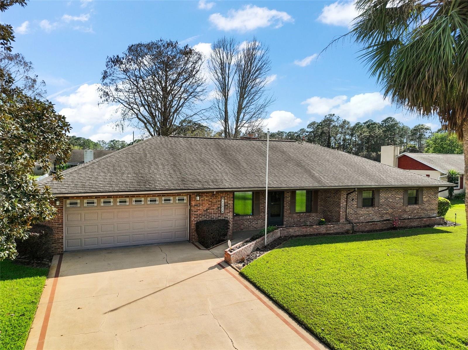 Photo one of 12320 Blue Heron Way Leesburg FL 34788 | MLS G5093794