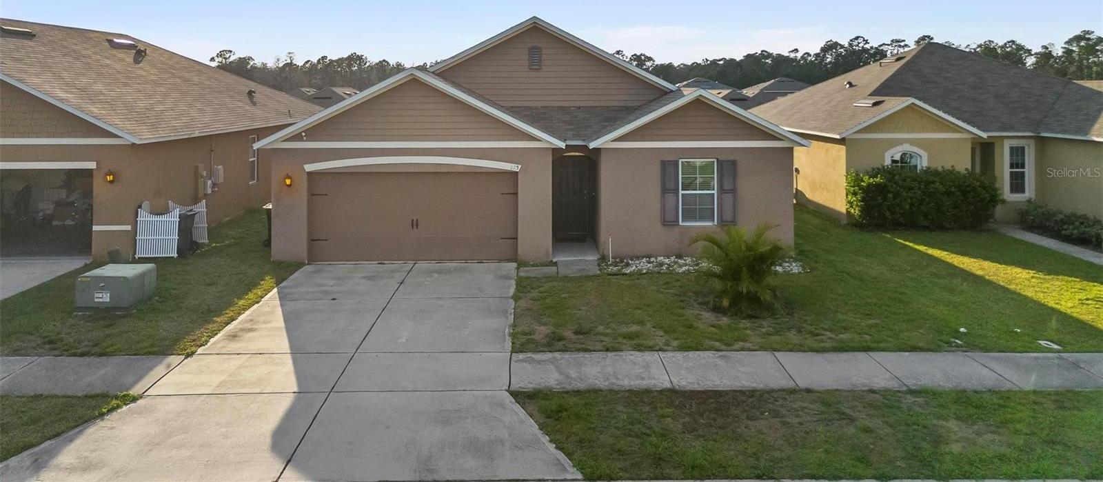 Photo one of 125 Sunny Day Way Davenport FL 33897 | MLS G5093713