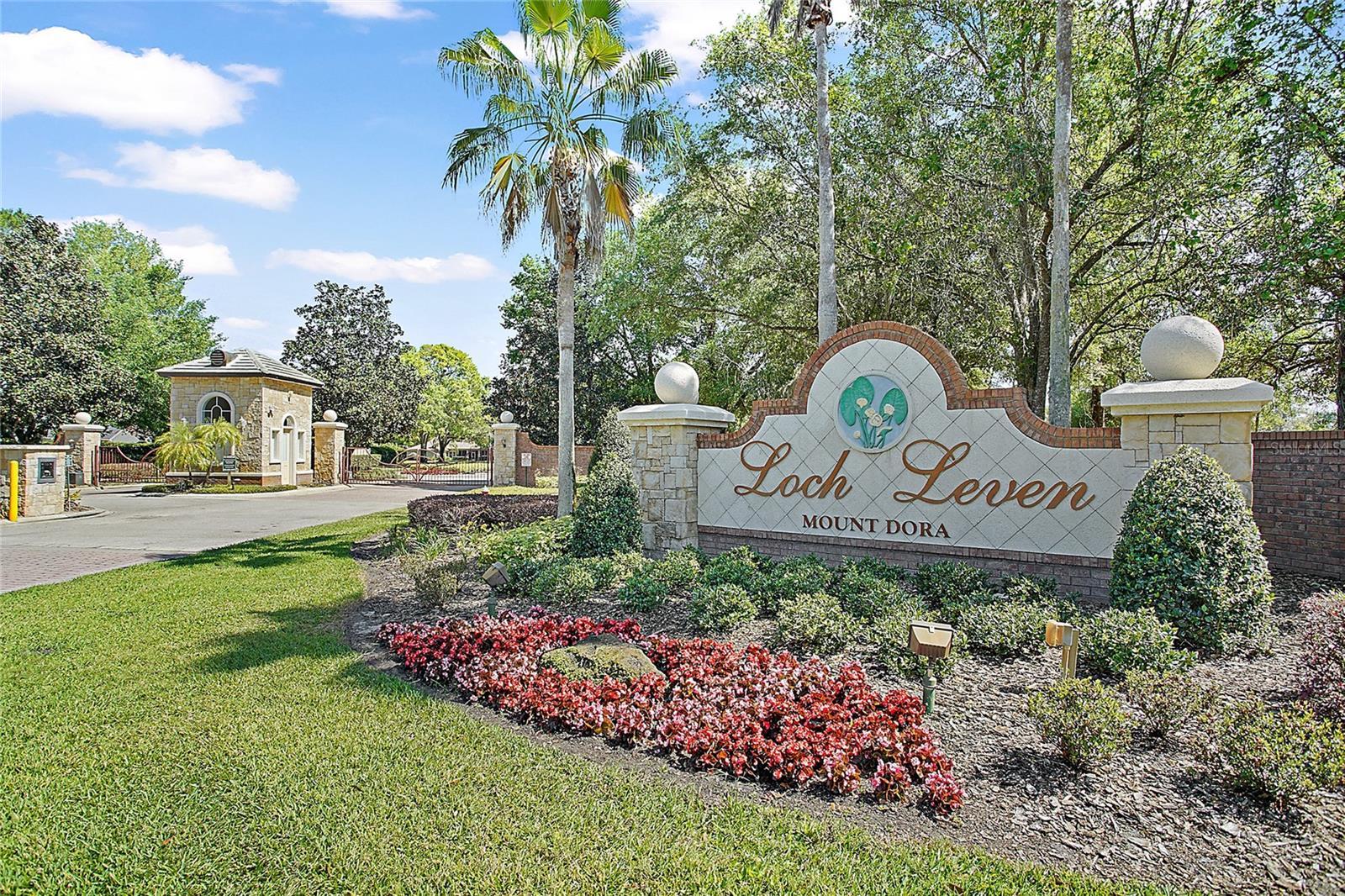 Photo one of 2031 Capri Ln Mount Dora FL 32757 | MLS G5093807