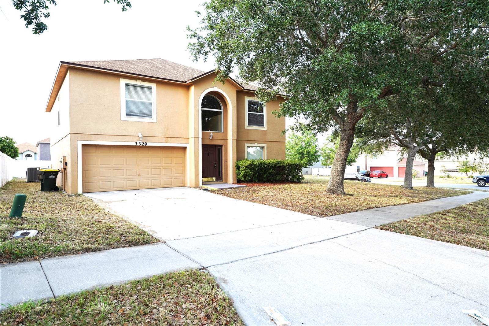 Photo one of 3329 White Blossom Ln Clermont FL 34711 | MLS G5096641
