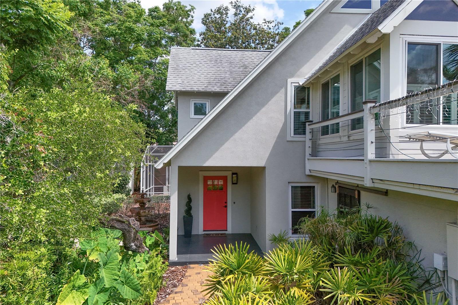 Photo one of 421 W 10Th Ave Mount Dora FL 32757 | MLS G5096614