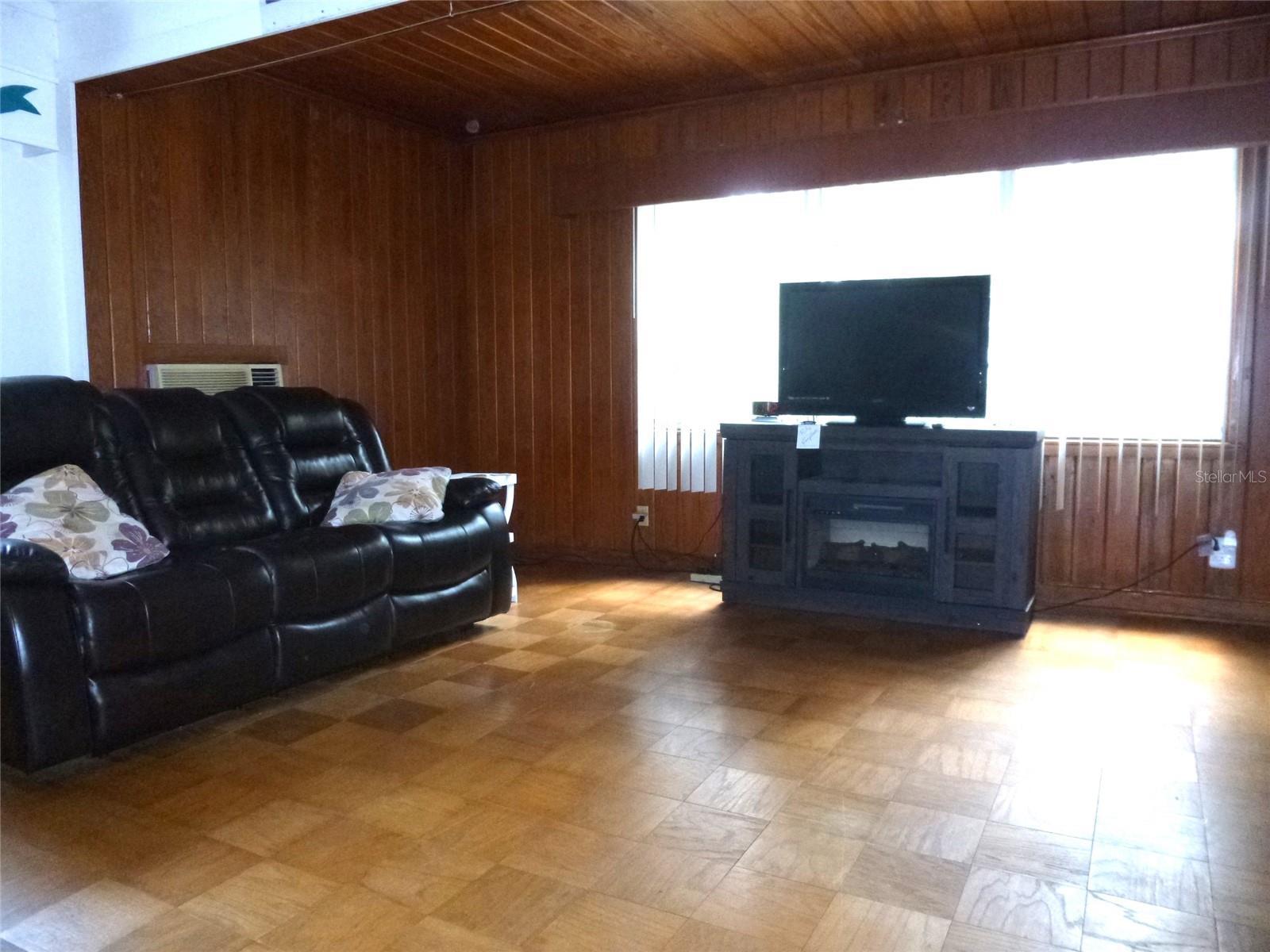 Photo #2