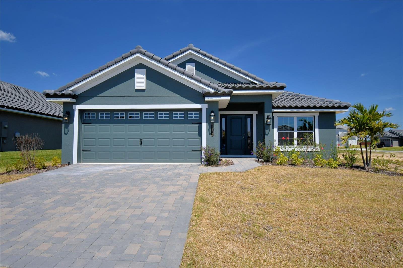 Photo one of 4938 Vue Delac Pass Auburndale FL 33823 | MLS L4944493