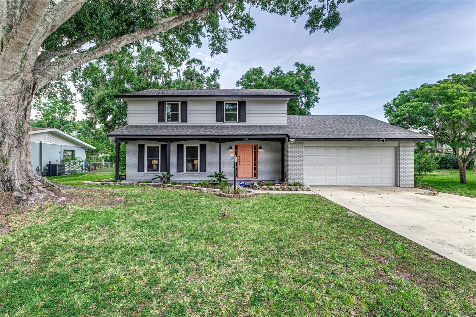 Photo one of 1305 Avenue S Nw Winter Haven FL 33881 | MLS L4949654