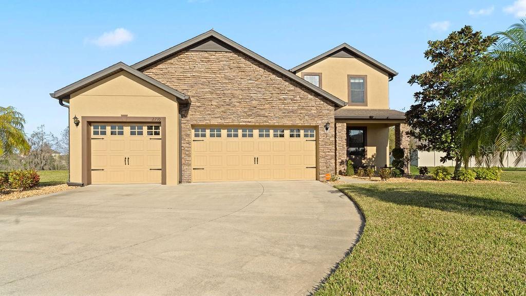 Photo one of 2210 Moraine Ct Lakeland FL 33805 | MLS L4951200