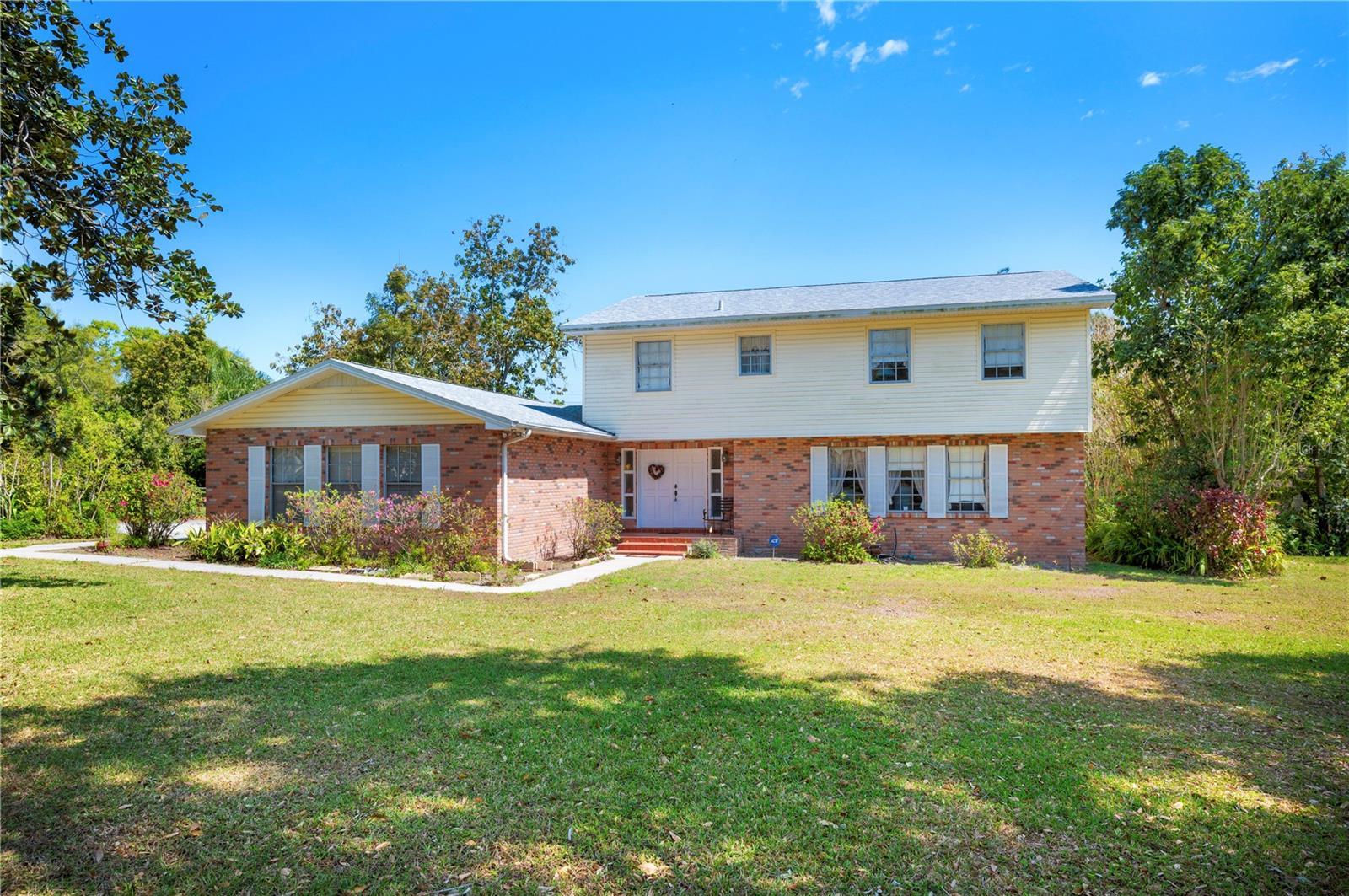 Photo one of 4908 S Bedford Ln Lakeland FL 33813 | MLS L4951363