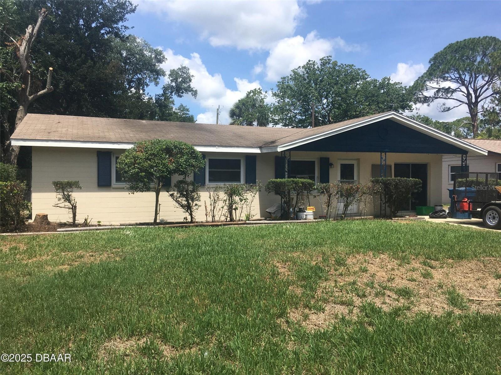 Photo one of 1500 Wildrose Ln Daytona Beach FL 32117 | MLS NS1083476