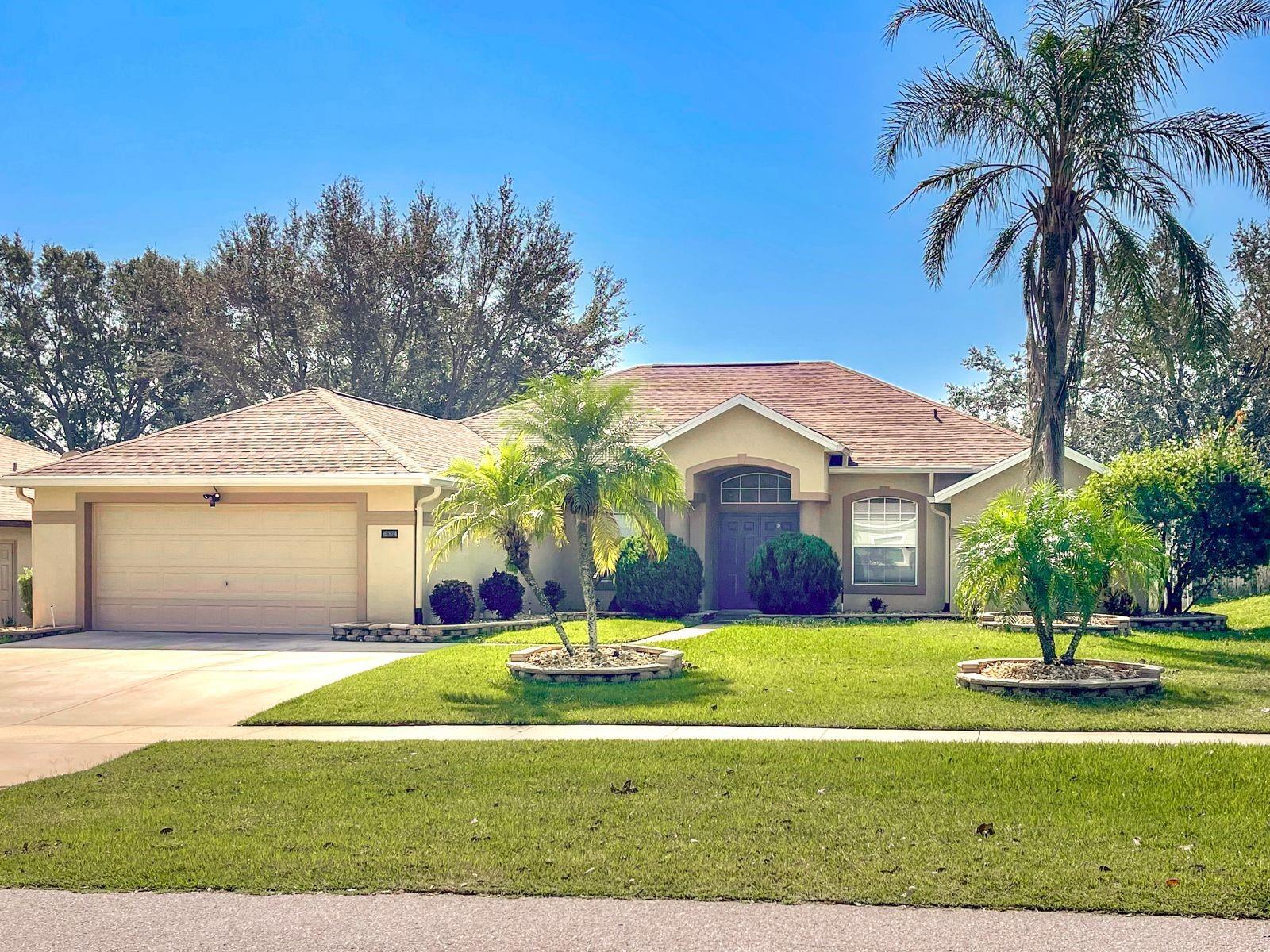 Photo one of 10324 Pleasant View Dr Leesburg FL 34788 | MLS O6249165