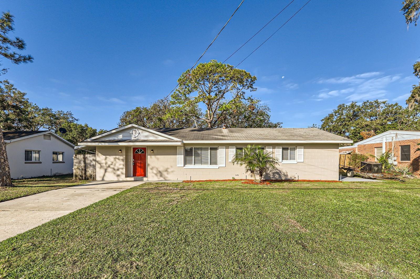 Photo one of 1009 Perkins St Leesburg FL 34748 | MLS O6256324