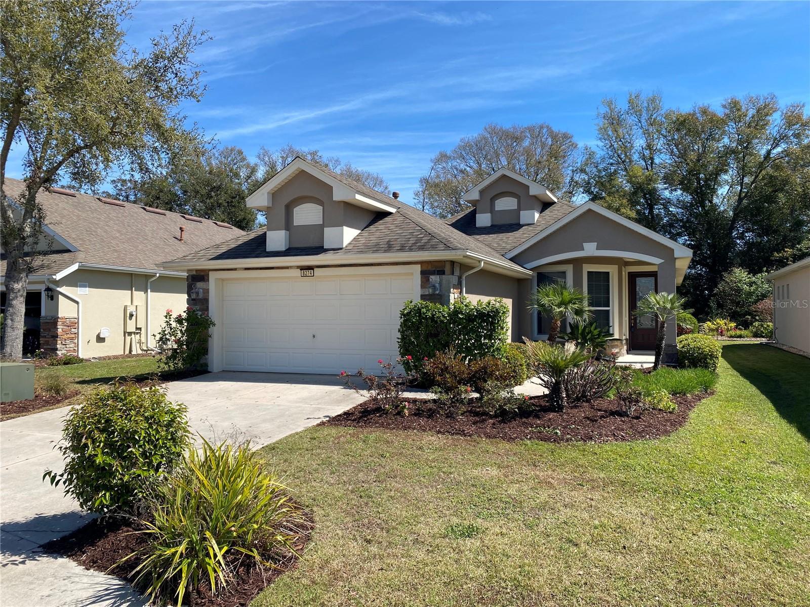 Photo one of 8274 Bridgeport Bay Cir Mount Dora FL 32757 | MLS O6261817