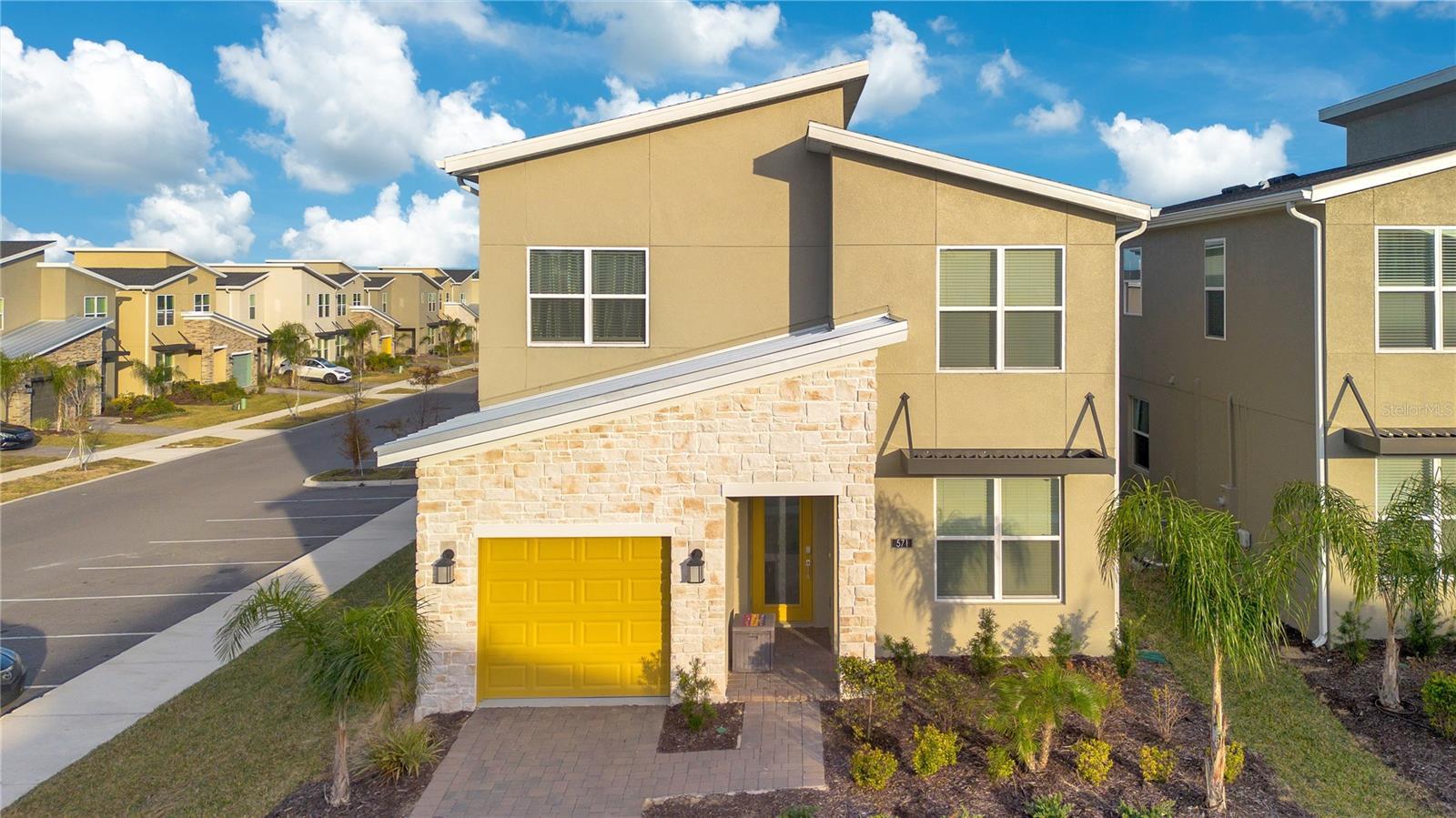 Photo one of 571 Drop Shot Dr Davenport FL 33896 | MLS O6262875