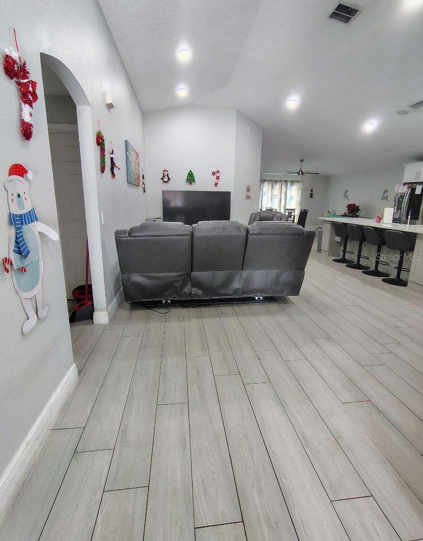 Photo #12