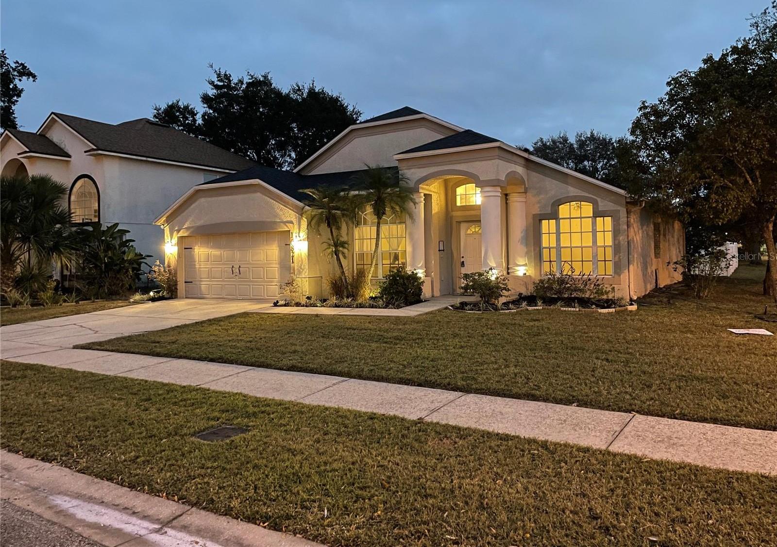 Photo one of 10821 Oak Glen Cir Orlando FL 32817 | MLS O6269782