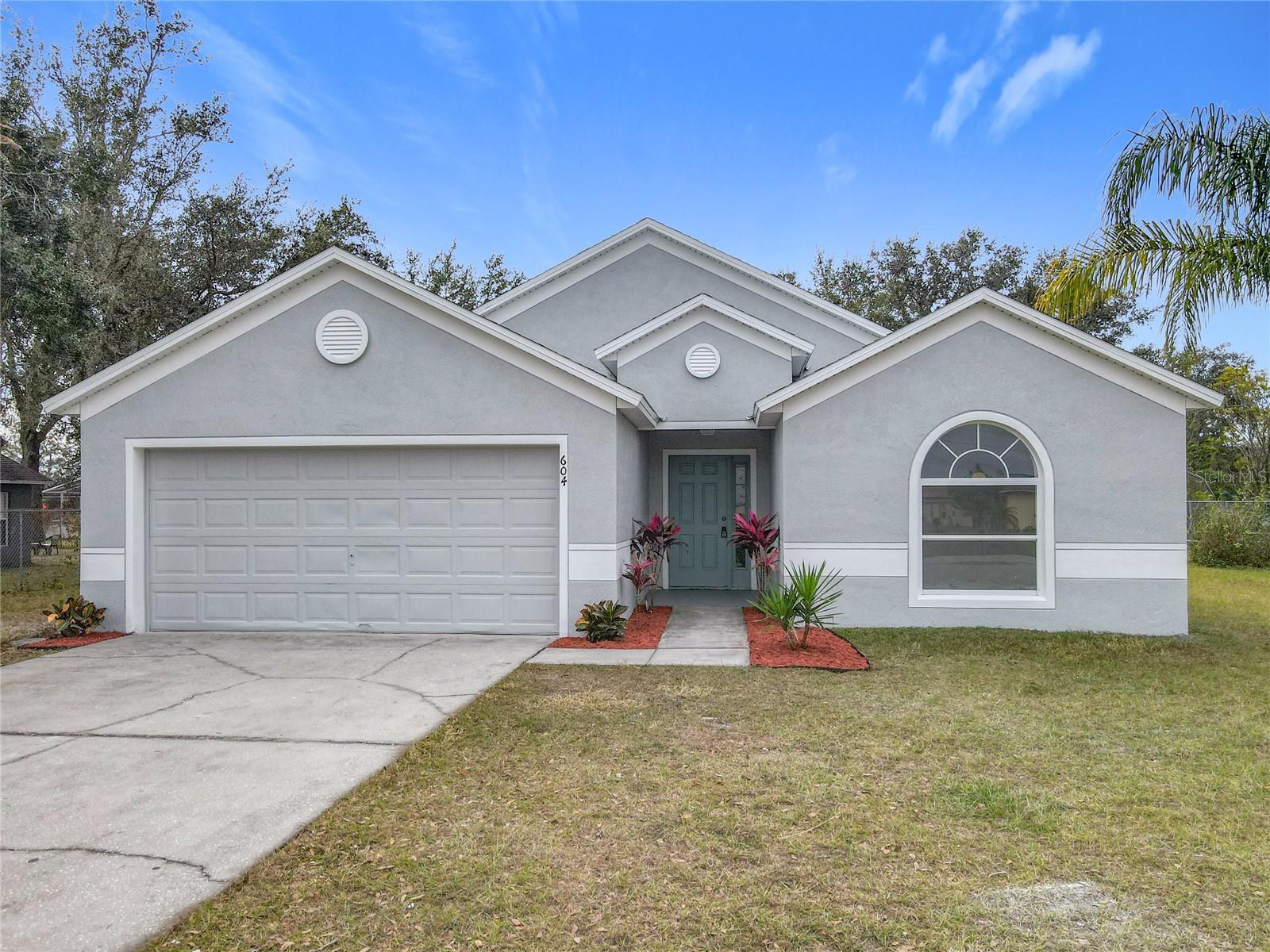 Photo one of 604 Elfrida Way Kissimmee FL 34758 | MLS O6271135