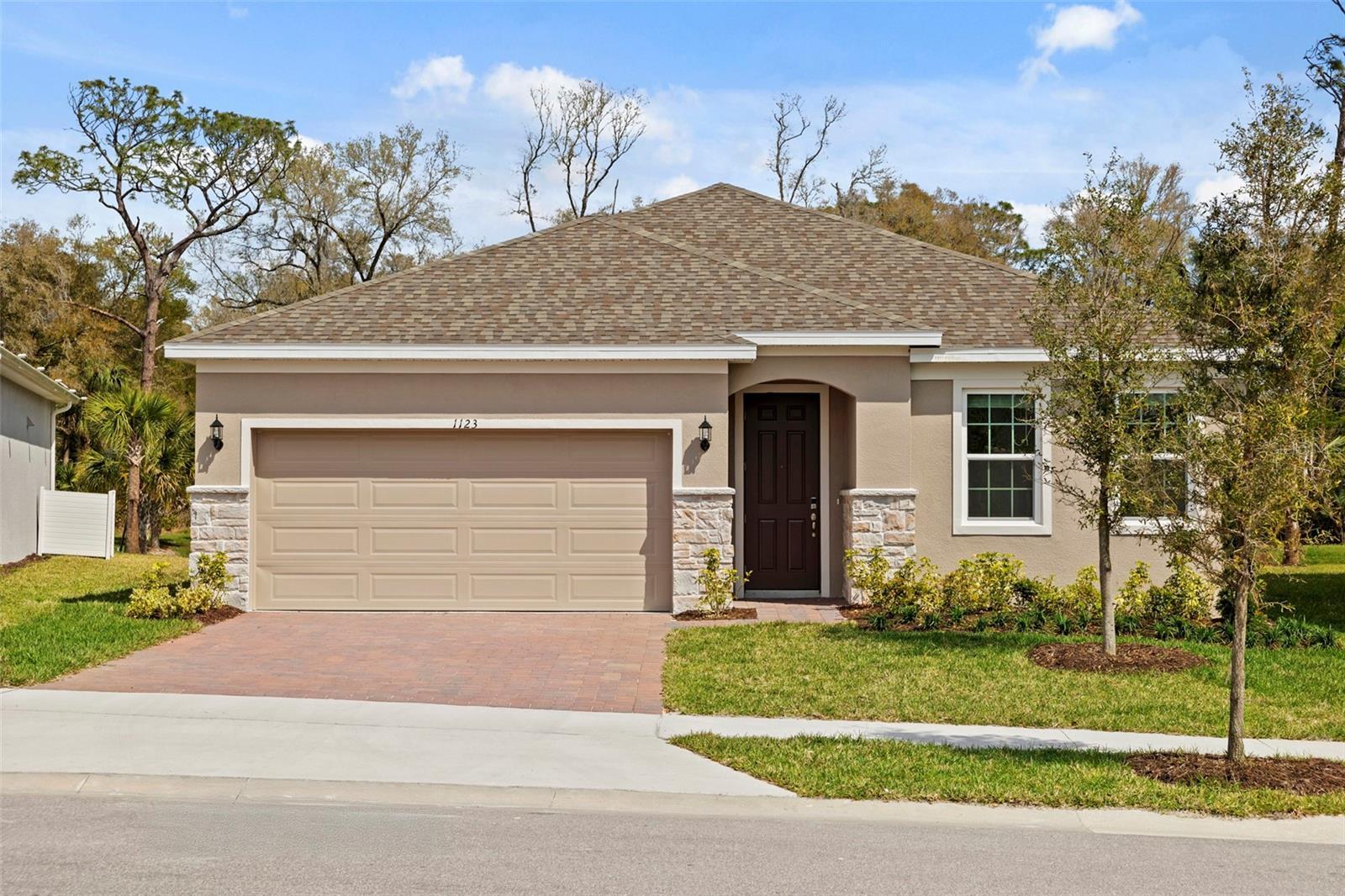 Photo one of 1123 Happy Forest Loop Deland FL 32720 | MLS O6271292