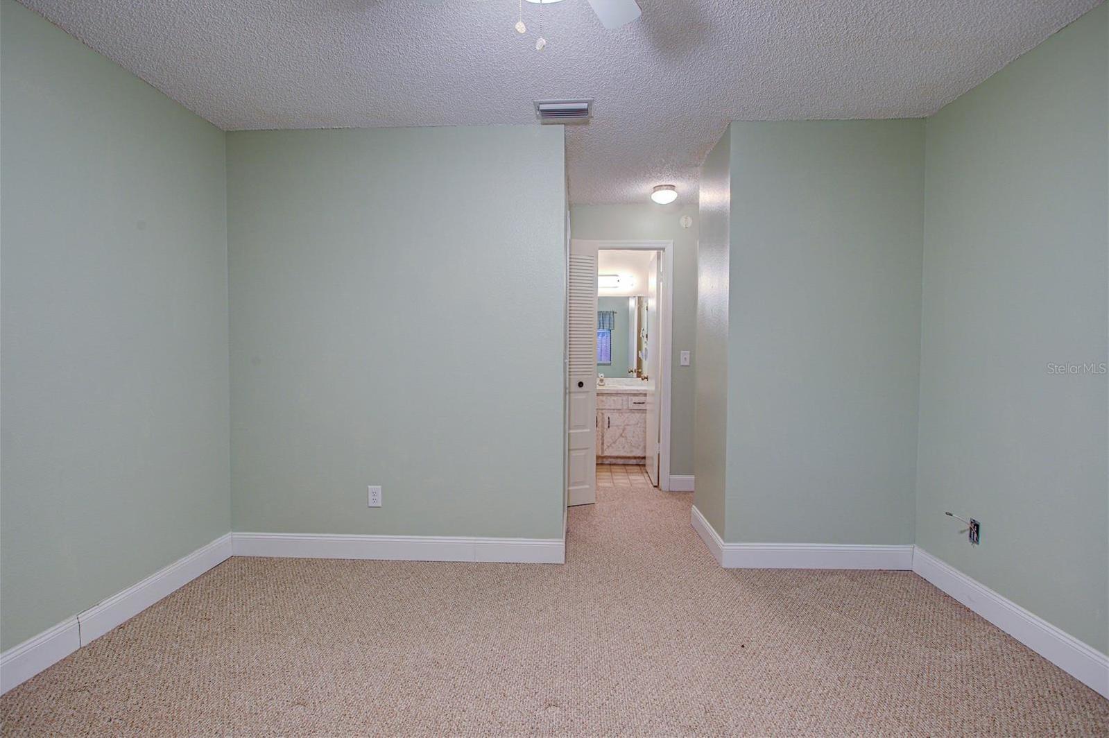 Photo #27