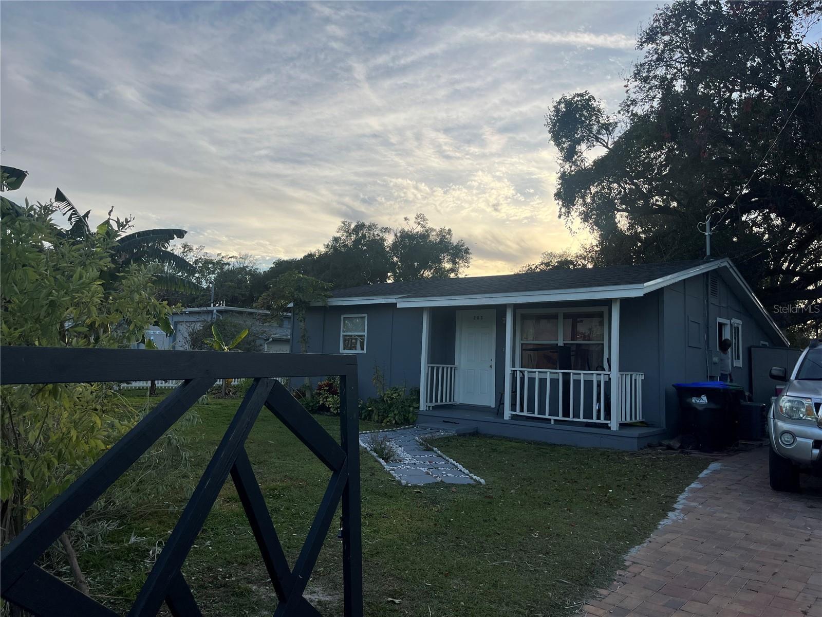 Photo one of 28 S Hastings St Orlando FL 32835 | MLS O6275360