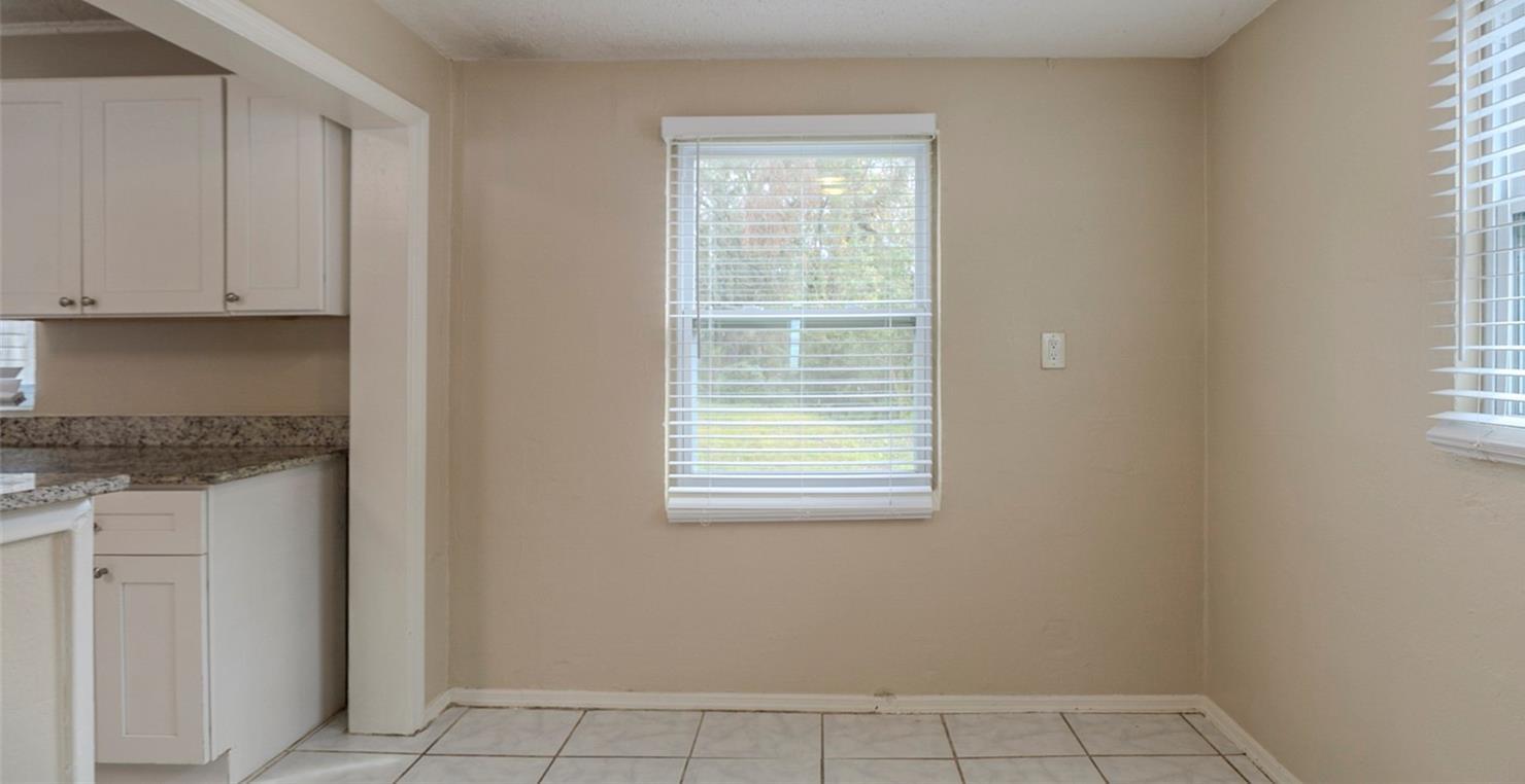 Photo #11