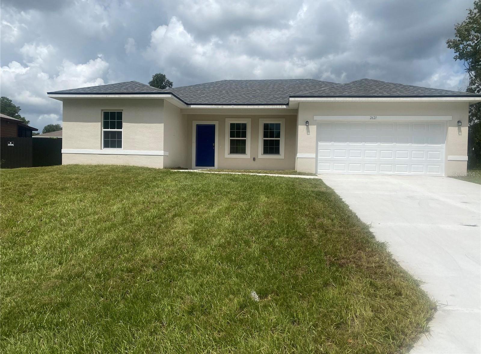 Photo one of 2621 Sw 152Nd Ln Ocala FL 34473 | MLS O6277094