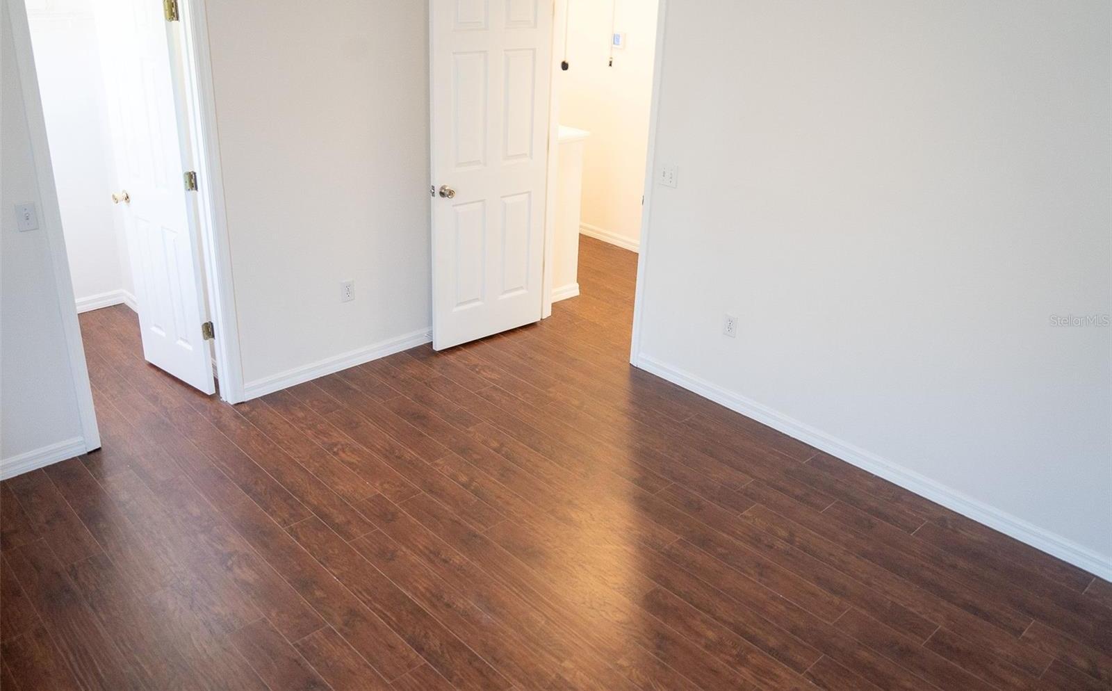 Photo #33