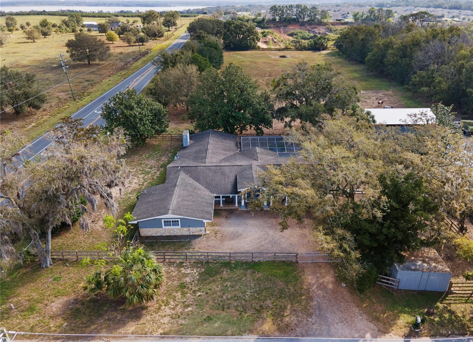 Photo one of 37224 Apiary Rd Grand Island FL 32735 | MLS O6280776