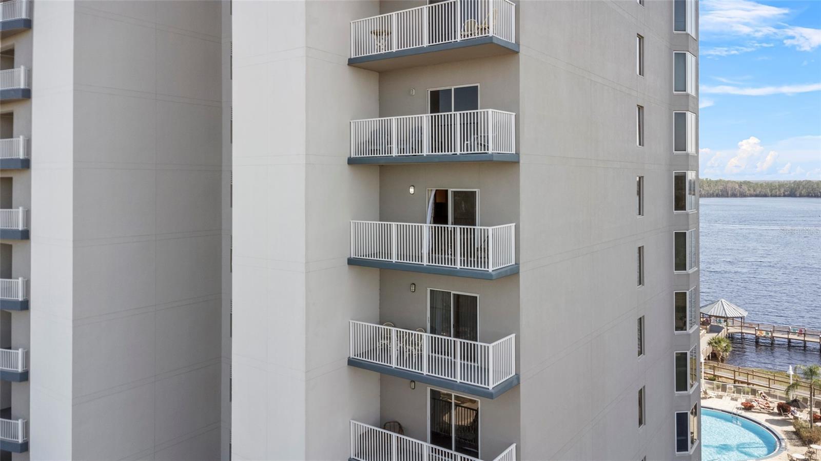 Photo #32