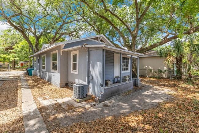 Photo one of 1029 Colyer St Orlando FL 32805 | MLS O6282711